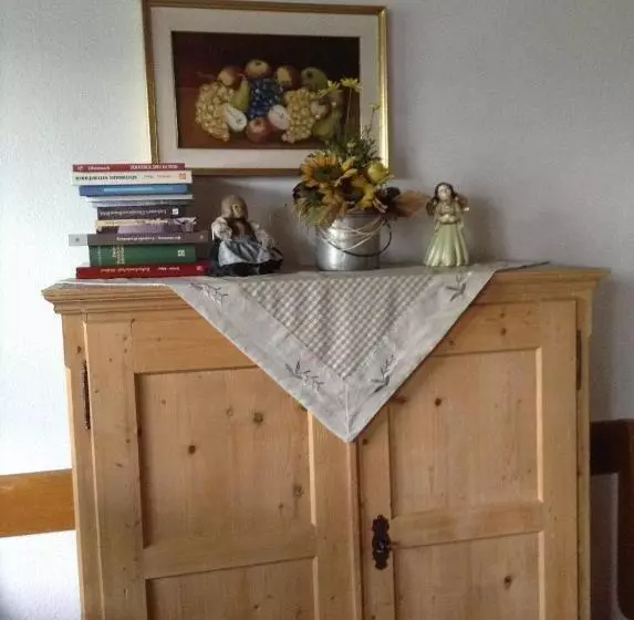 ベッドアンドブレックファースト Pension Latemar