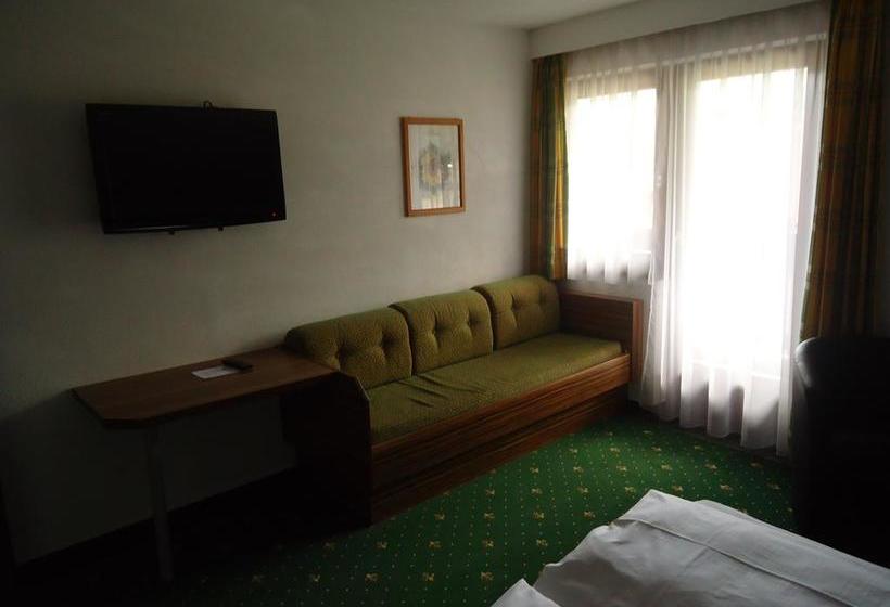 Отель Dorfgasthof Schlösslstube