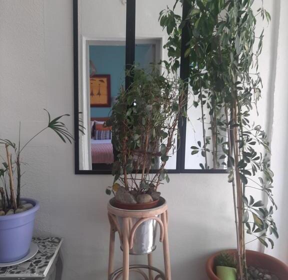 Отель Hôtel La Tour Des Fées