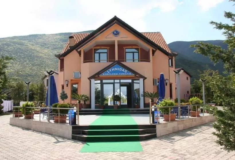 ホテル Lyhnidas