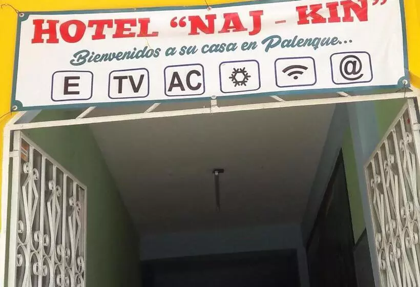 ホテル Naj Kin