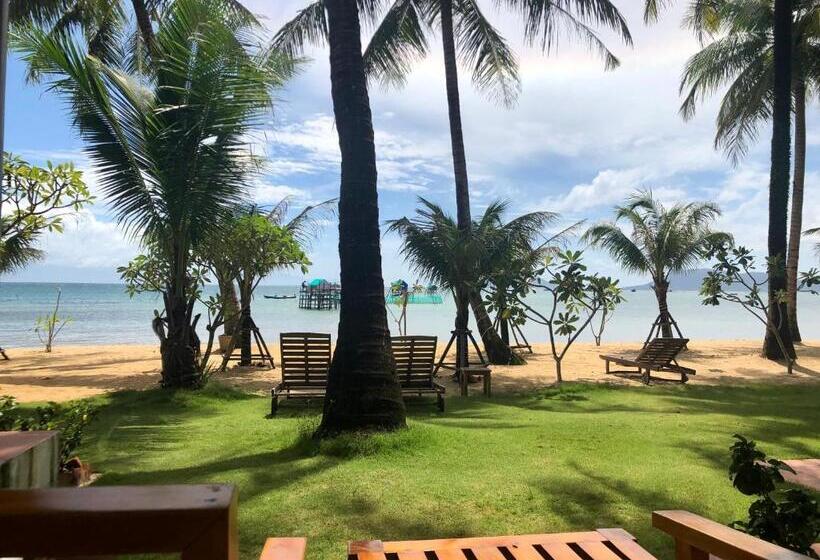 هتل Peppercorn Beach Resort