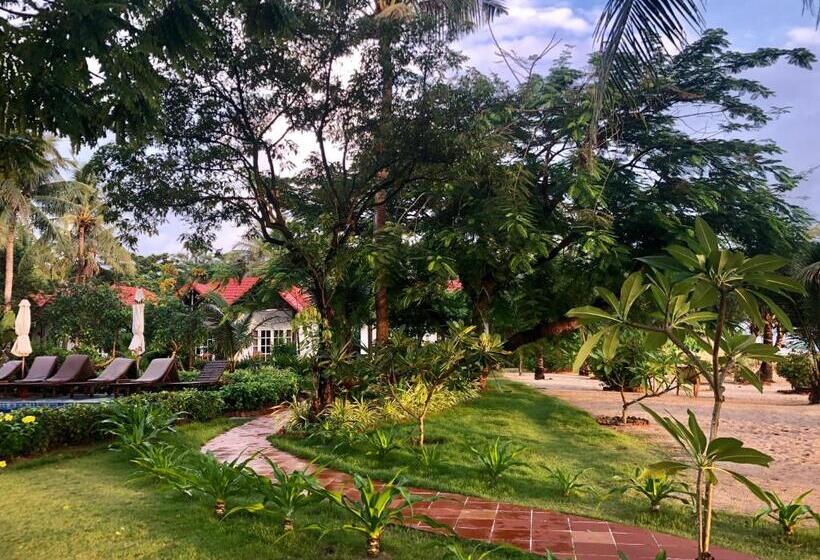 هتل Peppercorn Beach Resort