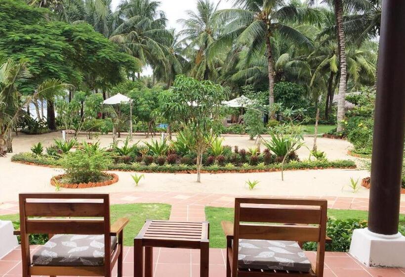 هتل Peppercorn Beach Resort