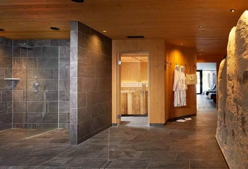 Hotelli Pustertalerhof