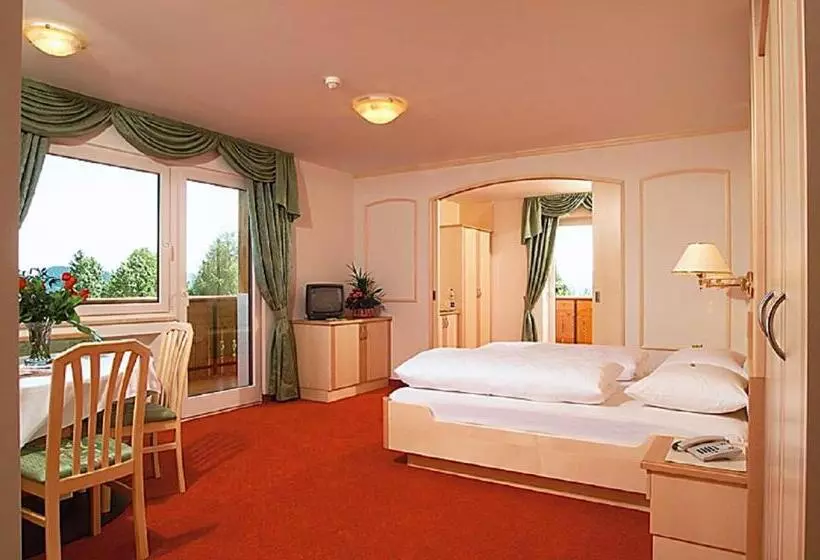 ホテル Sonnenheim