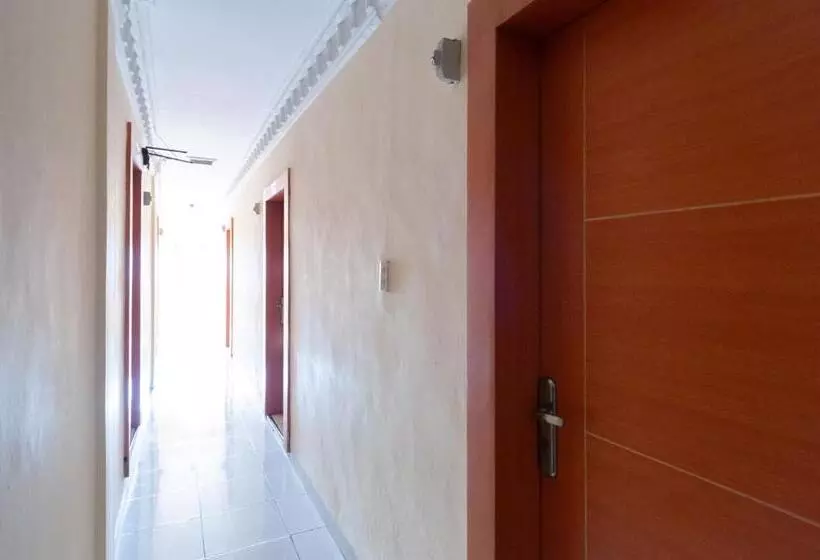 Urbanview Hotel Syariah Residence Medan By Reddoorz