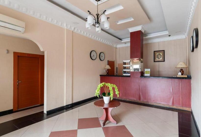 Urbanview Hotel Syariah Residence Medan By Reddoorz