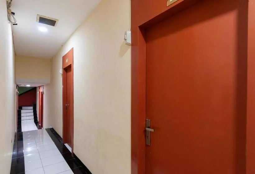 Urbanview Hotel Syariah Residence Medan By Reddoorz
