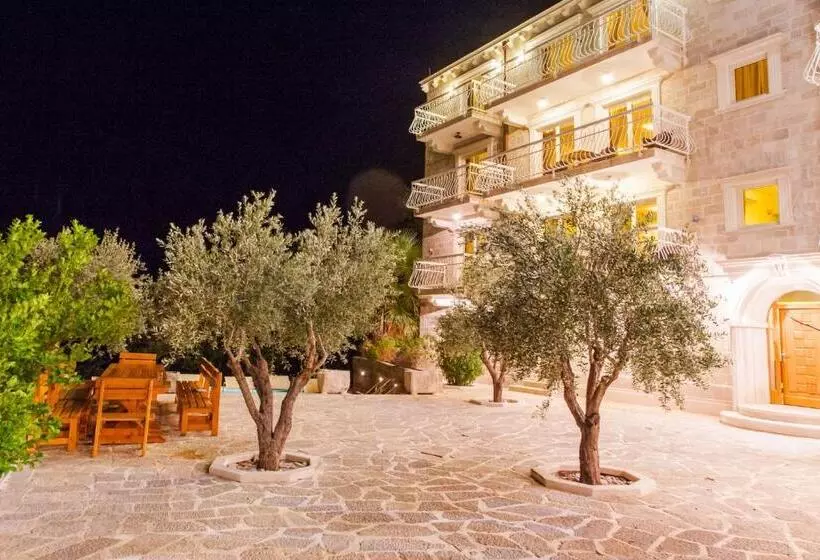 مُتل Pietra Mare Apartments