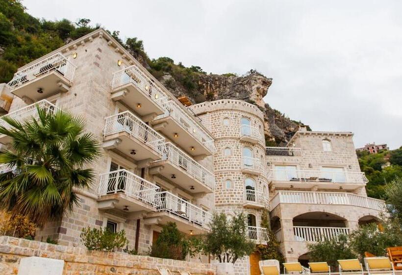 مُتل Pietra Mare Apartments