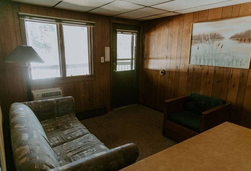 渡假胜地 Silver Rapids Lodge