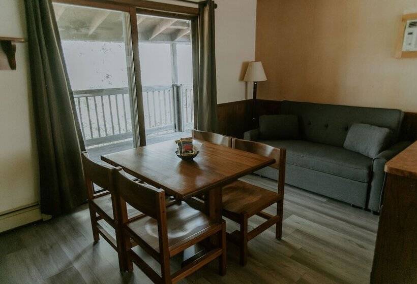 渡假胜地 Silver Rapids Lodge