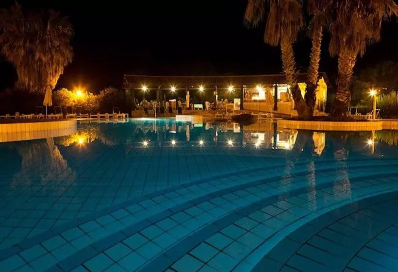 Hotelli Castello"Horse Country Resort"