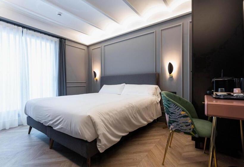 مسافرخانه Reina 107 Beach Boutique