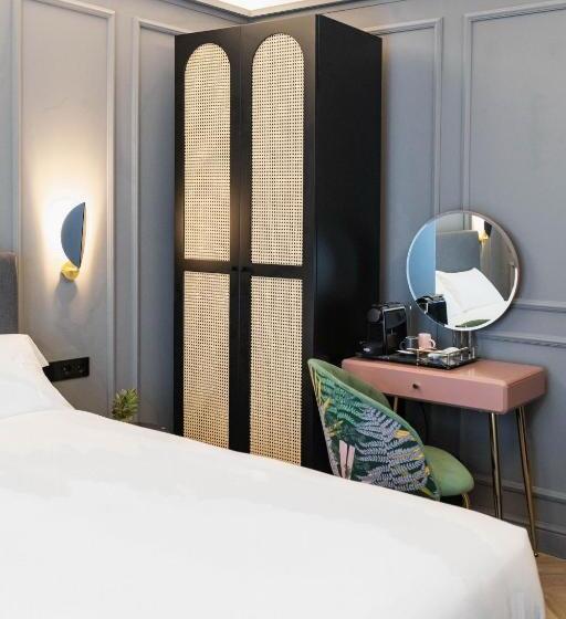 مسافرخانه Reina 107 Beach Boutique