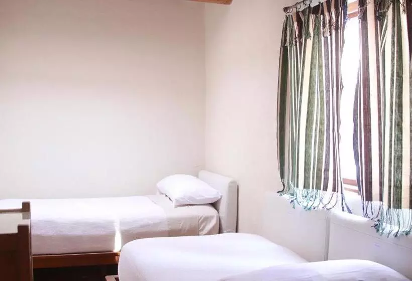 Aamiaismajoitus (B&B) Hacienda Del Sol