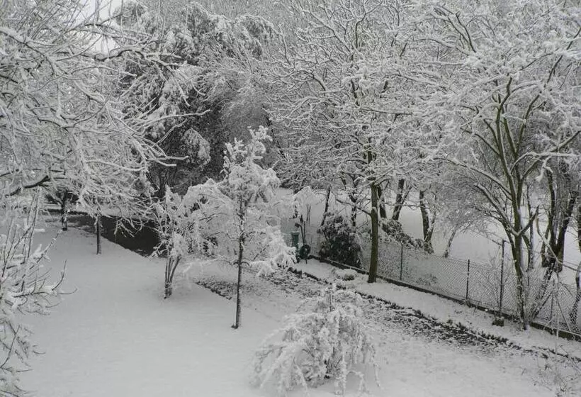 Aamiaismajoitus (B&B) La Quercia E Il Gelso