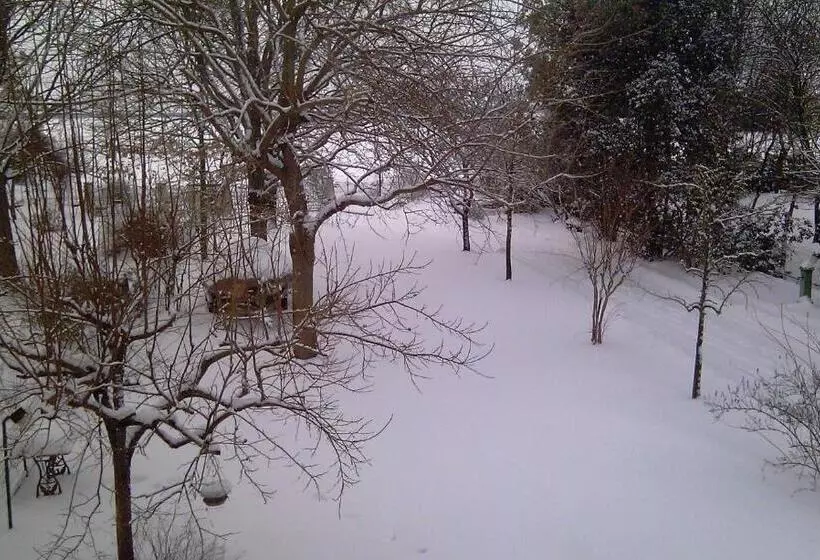 Aamiaismajoitus (B&B) La Quercia E Il Gelso