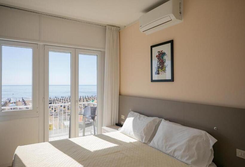 Hotel Boston 3 Stelle Superior Frontemare