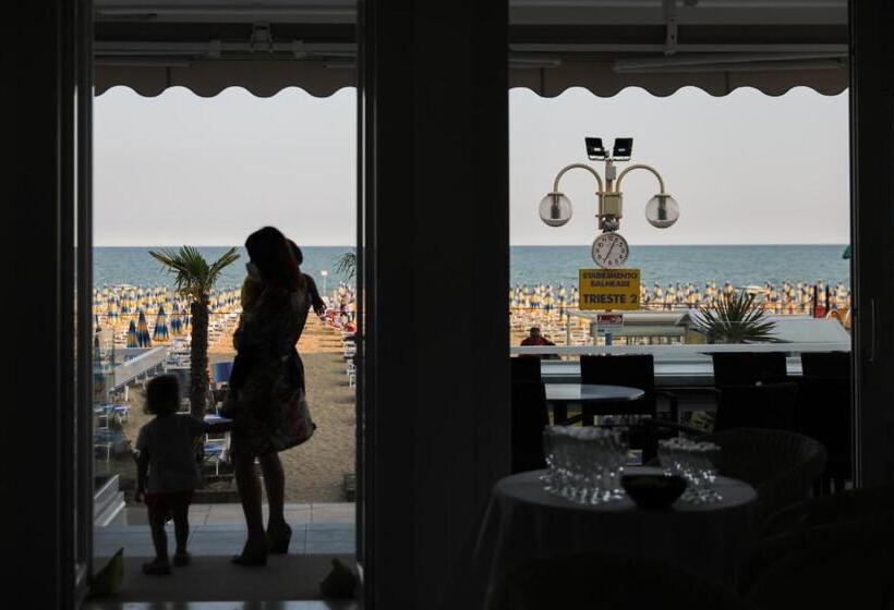 Hotel Boston 3 Stelle Superior Frontemare