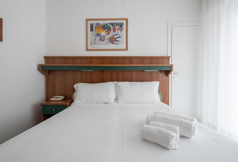 Hotel Boston 3 Stelle Superior Frontemare