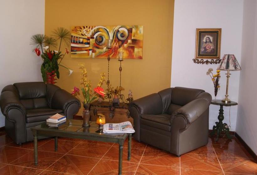 Отель El Faro Del 18