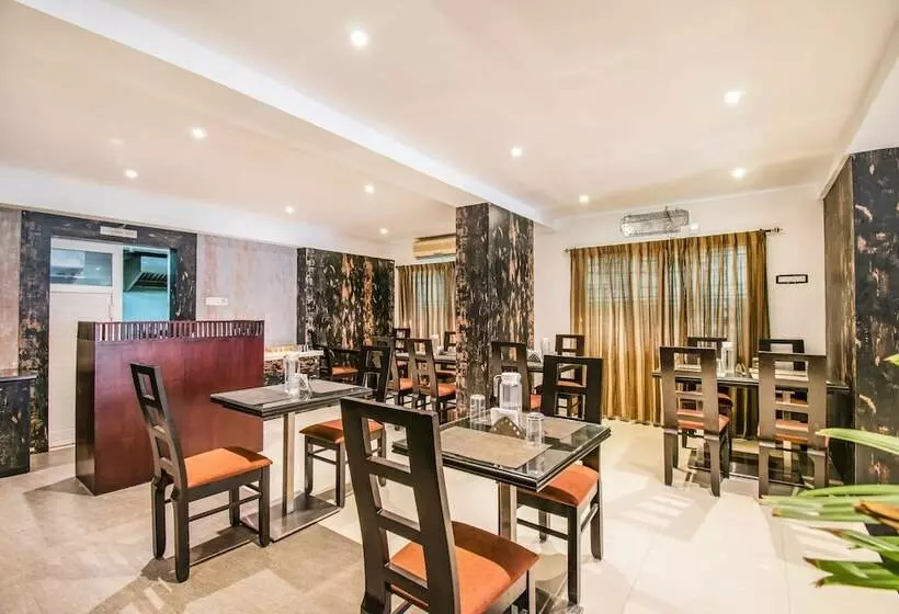 Fabhotel Jansi Deluxe   Nr Gandhipuram Bus Stand