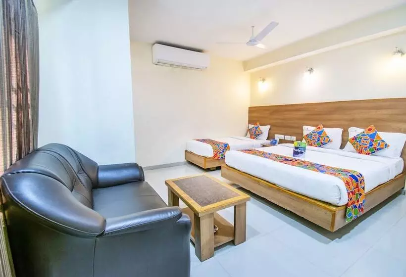 Fabhotel Jansi Deluxe   Nr Gandhipuram Bus Stand