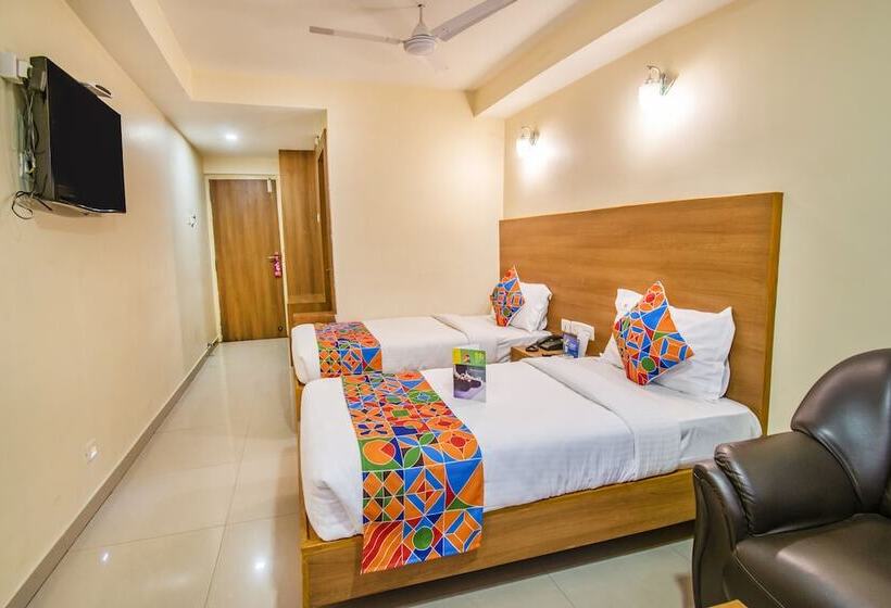 Fabhotel Jansi Deluxe Nr Gandhipuram Bus Stand
