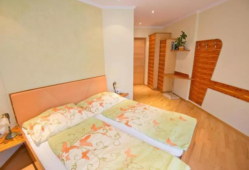 Hotelli Frühstückspension Seeberghof