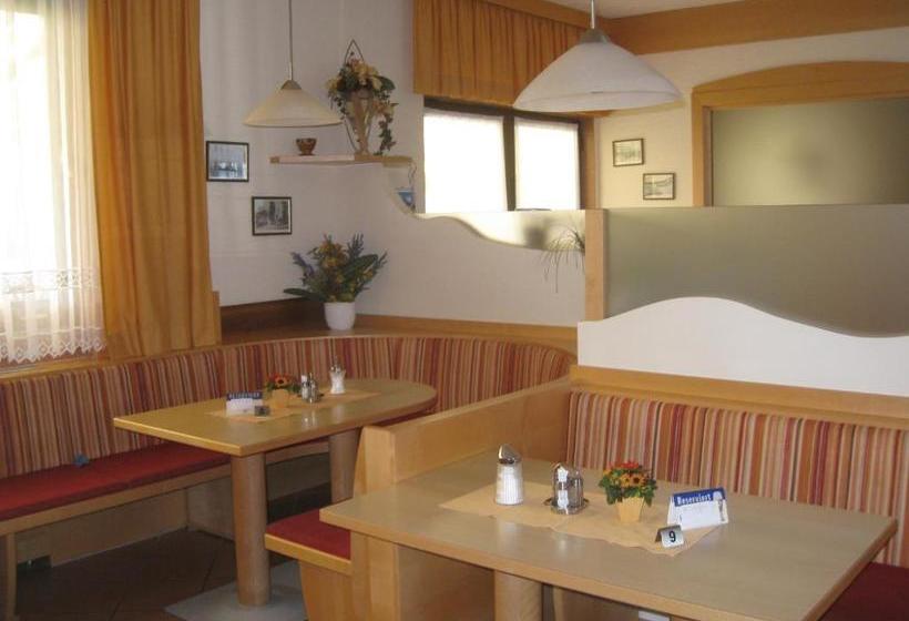 Hotel Gasthof Strobl Waldfrieden Garni