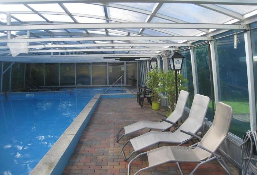 Hotel Gasthof Strobl Waldfrieden Garni