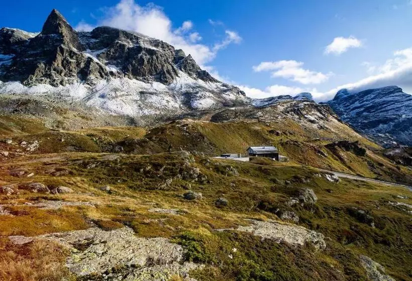 Hotelli Ospizio La Veduta