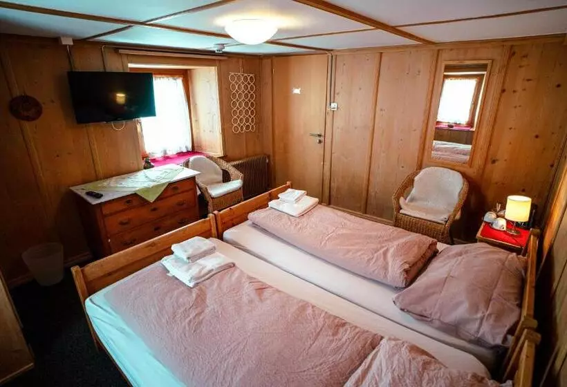 Hotelli Ospizio La Veduta