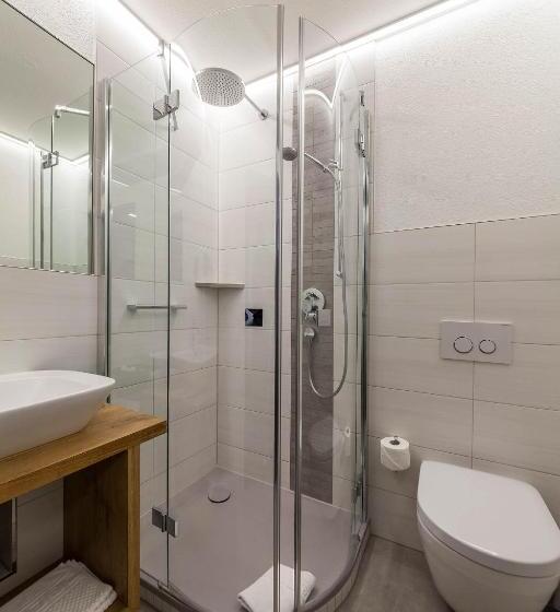 ホテル Restaurant Hansjakob