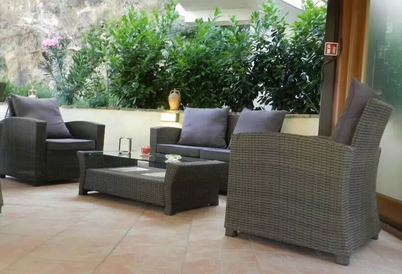 Hotelli Villa Rosamaria