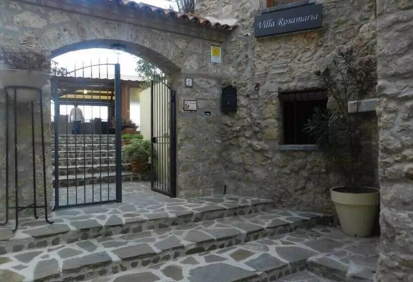 Hotelli Villa Rosamaria