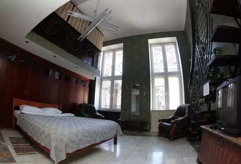 Orpheus Hostel