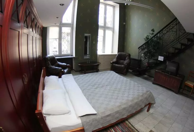 Orpheus Hostel