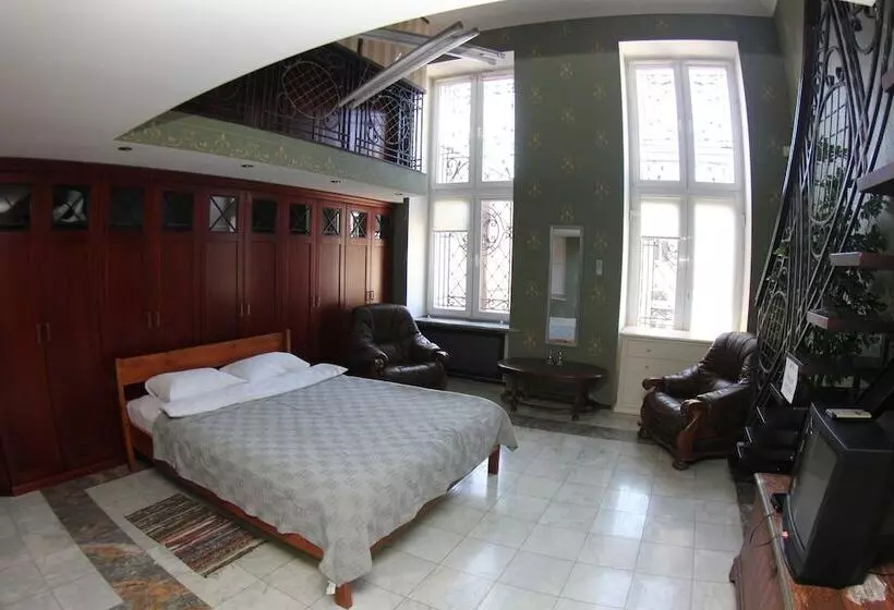 Orpheus Hostel