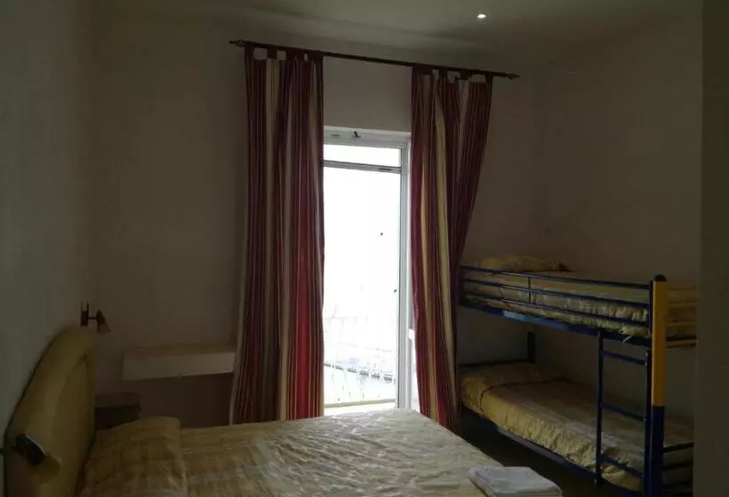 استراحتگاه Villa Adele Ponza