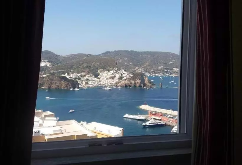 استراحتگاه Villa Adele Ponza