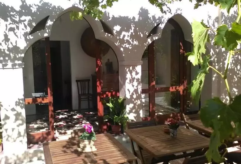 تختخواب و صبحانه Casa Nonna Vida