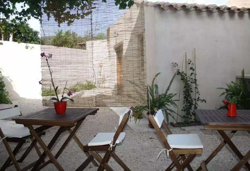 تختخواب و صبحانه Casa Nonna Vida