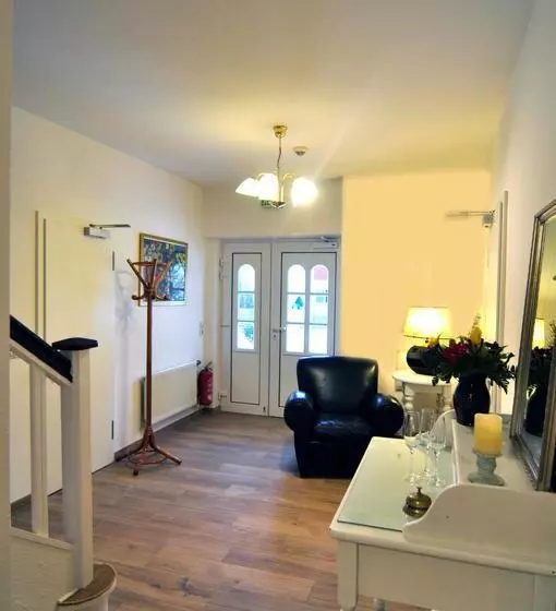 Aamiaismajoitus (B&B) Haus Mönchgut