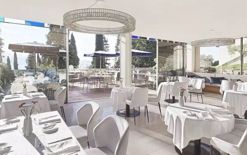 Hotelli Eden Reserve