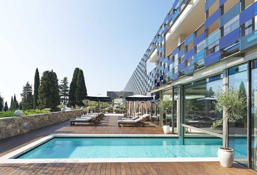 فندق Eden Reserve