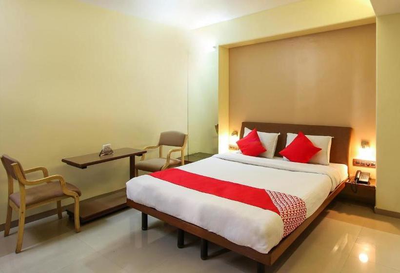 Hotelli Panchalee Deluxe