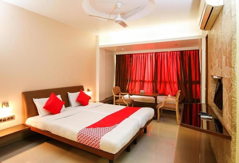 Hotelli Panchalee Deluxe